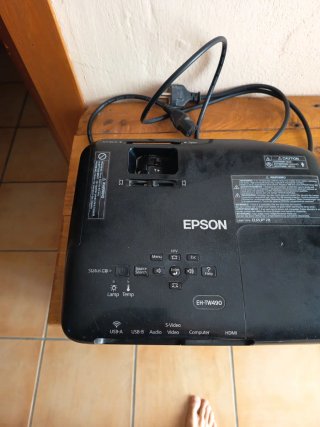Proyector Epson Negro EH-TW490