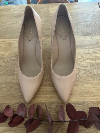 Tacones Aldo Beige