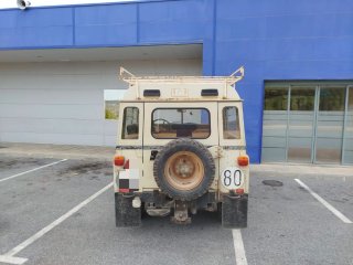Land Rover Santana 88 1981 corto