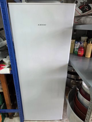 Congelador vertical Jocel 1.50m
