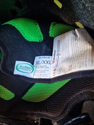 Casco Ruroc Negro con Gafas Verdes
