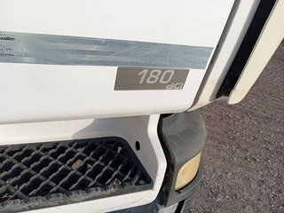 Renault Premium 180 DCI con gancho
