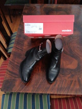 Botines Wonders Negros Talla 38