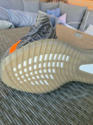 Adidas Yeezy Boost 350 V2 Beluga