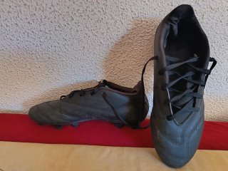 Zapatillas de fútbol negras