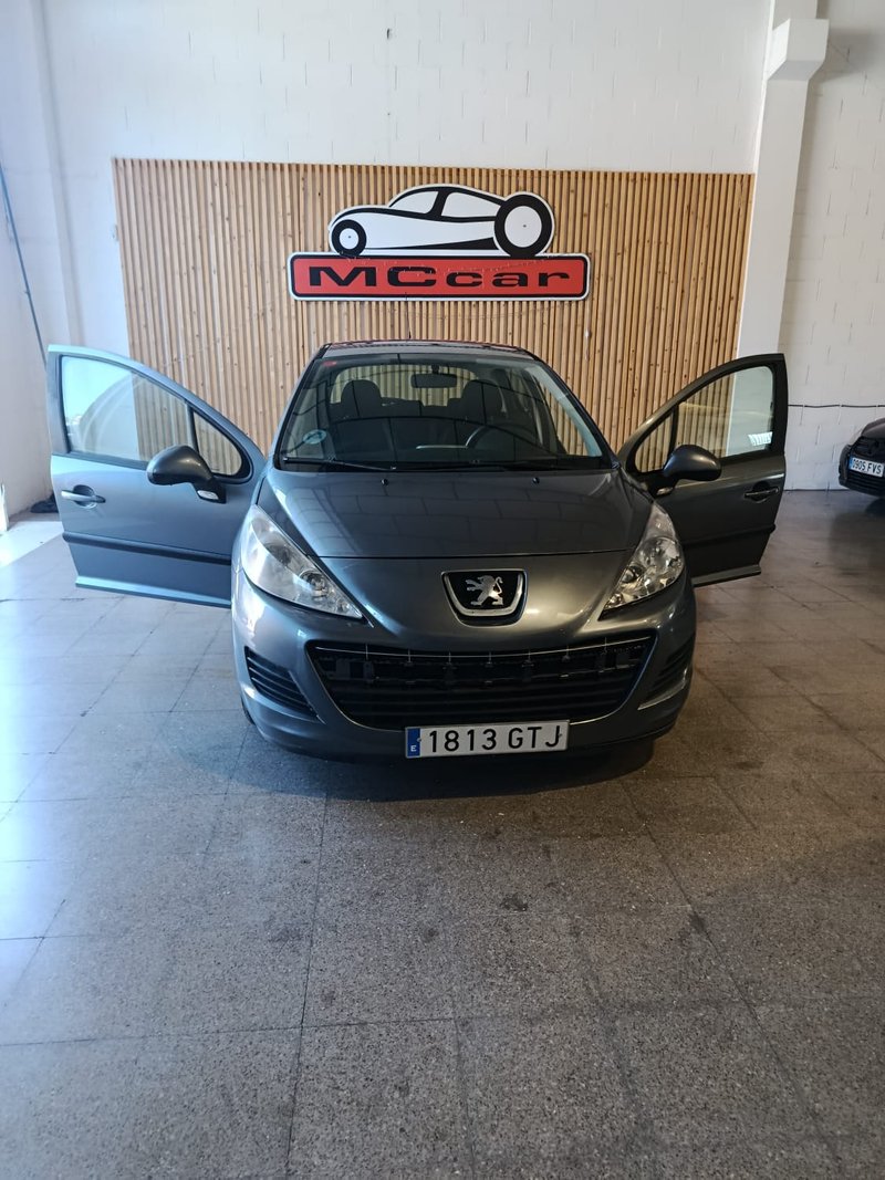 Peugeot 207 1.4i Confort 3p 2010, foto 2