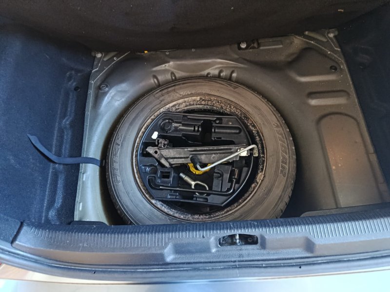 Peugeot 207 1.4i Confort 3p 2010, foto 10