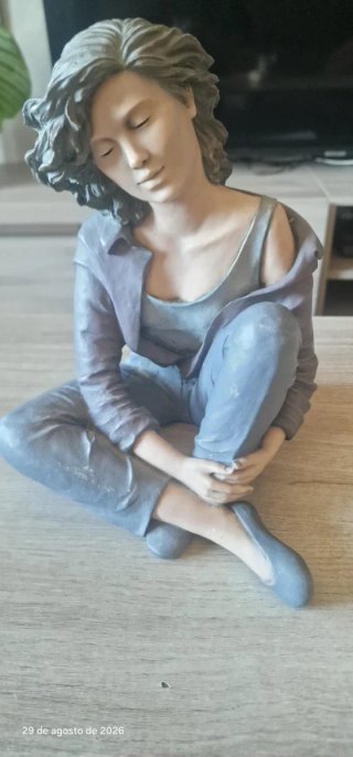 Figura Elisa al atardecer edición limitada