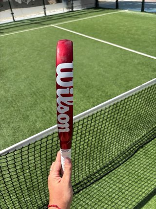 Pala Pádel Wilson Bela V2.5 Pro Roja