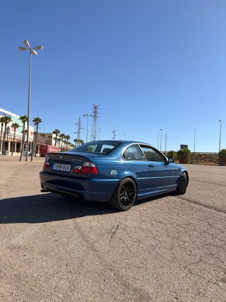 BMW E46 325CI 2001