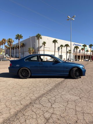 BMW E46 325CI 2001
