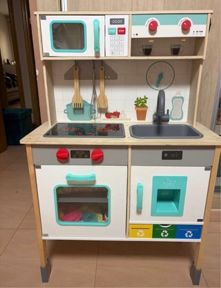 Cocina de juguete de madera