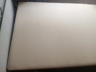 Base Cama Tapizada 135x190 Patas color nogal