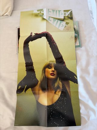 Taylor Swift The Life of a Showgirl CD
