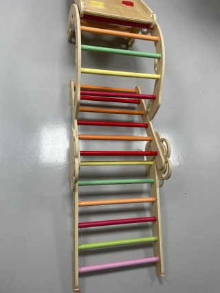 Tobogán y Estructura de escalada de madera