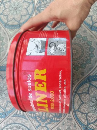 Lata antigua Kliner Limpiadora de suelos