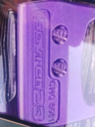 Empuñadura y riser de arco morado