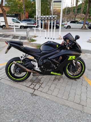 Suzuki GSXR600 K8
