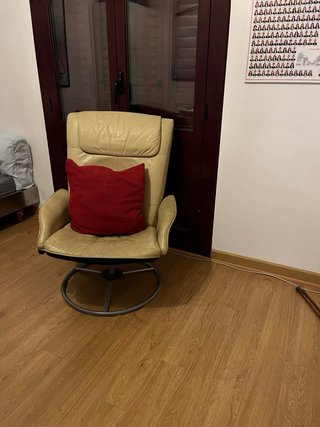 Sillón cuero beige Ikea vintage