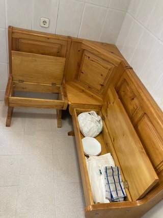 Rinconera y mesa de cocina de pino maciza