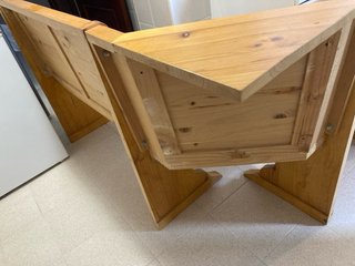 Rinconera y mesa de cocina de pino maciza