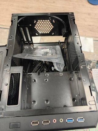 Caja PC Sharkoon GB One Torre Negra