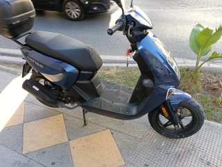 MH Scooter Azul