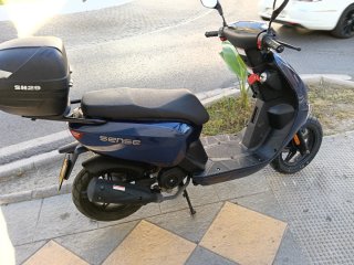 MH Scooter Azul
