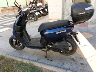 MH Scooter Azul