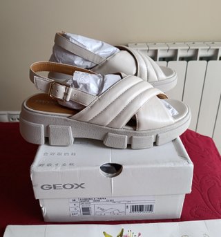 Sandalias Geox Piel Plataforma Talla 38 109.90€
