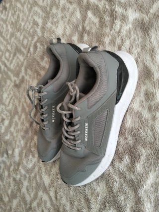 Zapatillas McKenzie grises hombre