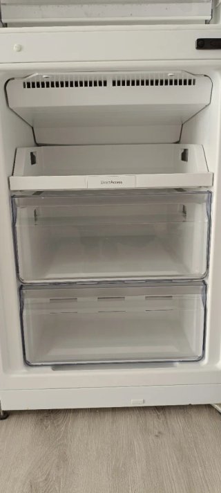 Nevera combi plateada