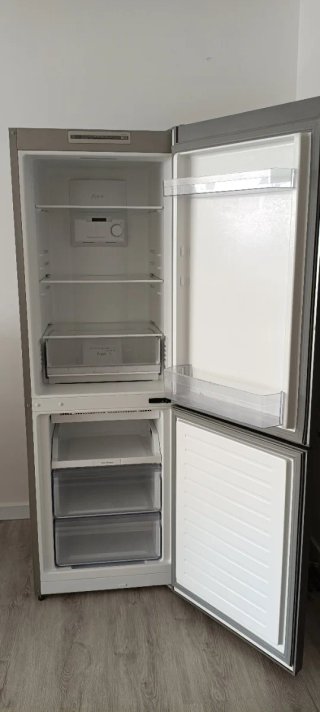 Nevera combi plateada