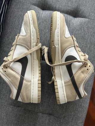Zapatillas Nike Beige y Blanco