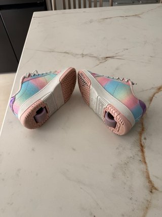Zapatillas Heelys con Ruedas Talla 31
