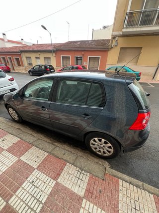 Volkswagen Golf 2005