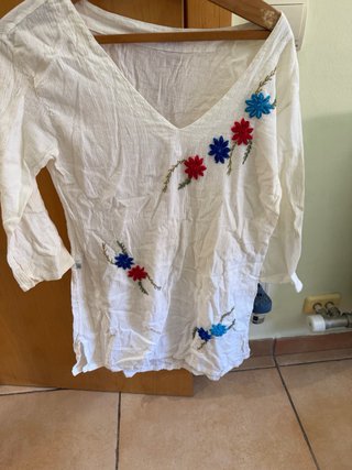 Salida de baño bordada flores y otra negra