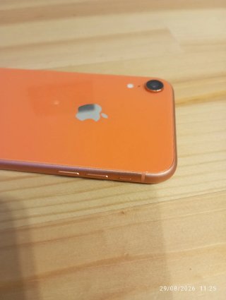 iPhone XR Coral in buone condizioni