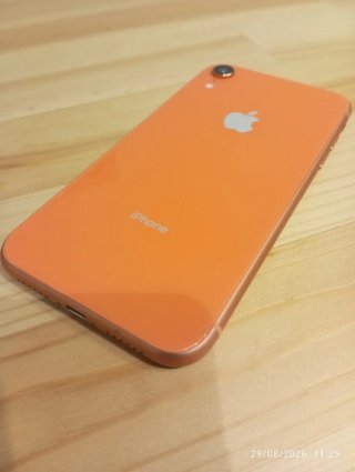 iPhone XR Coral in buone condizioni