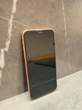 iPhone XR Coral in buone condizioni
