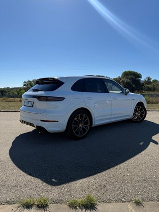 Porsche Cayenne Hybrid