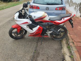 Yamaha TZR 50 Replica R1 Roja y Blanca