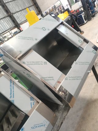 CAMPANA ACERO INDUSTRIAL DE 80 Y 90 CM MIRA MI PER