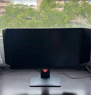 Torre PC Gaming Negra con LED + Monitor BenQ ZOWIE