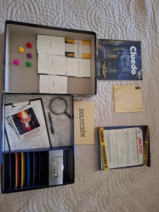 Cluedo Robo en el Museo Juego de Escape