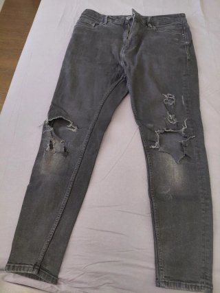 Pantalón vaquero hombre negro desgastado Talla 40