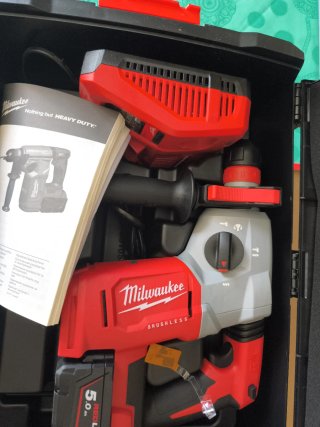 Milwaukee M18 BLHX Martillo combinado