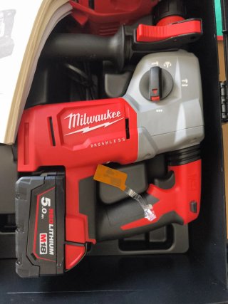 Milwaukee M18 BLHX Martillo combinado