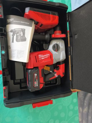 Milwaukee M18 BLHX Martillo combinado