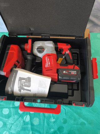 Milwaukee M18 BLHX Martillo combinado